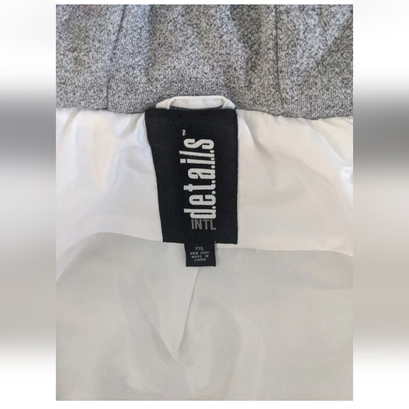 DETAILS INTL Womens White Puffer Jacket/Coat w/ Gray Sweatshirt Hood - Size XXL. - Picture 6 of 16